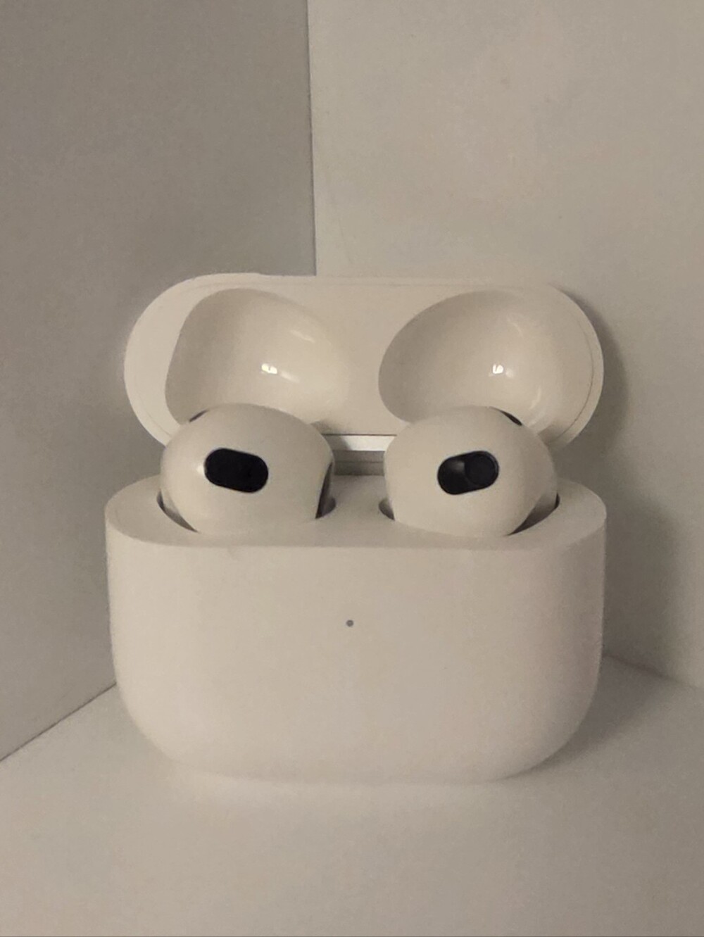 Apple Airpods 3rd Gen W/Case